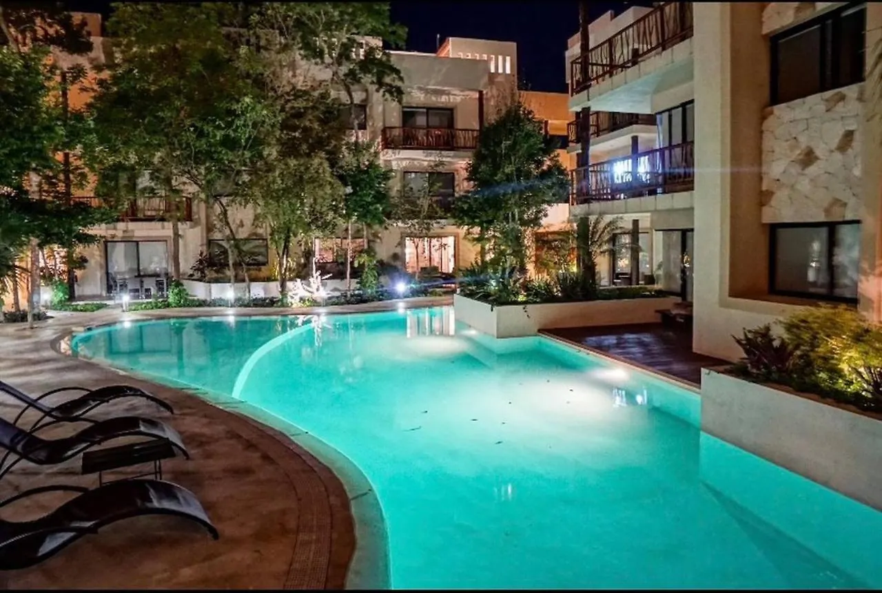 Sleeps 4-6-Amazing 2 Bedroom Ph With Bbq Jacuzzi Tulum