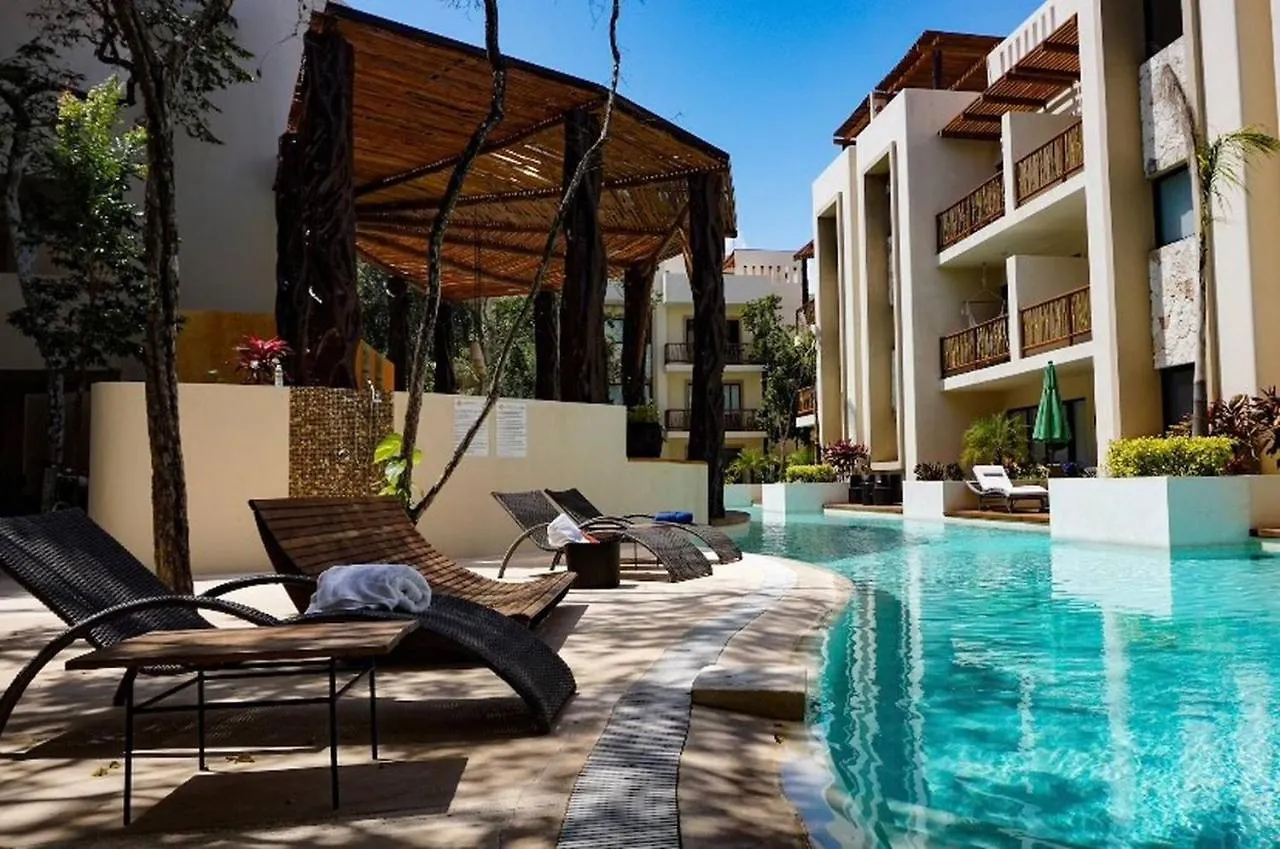Sleeps 4-6-Amazing 2 Bedroom Ph With Bbq Jacuzzi Tulum Mexico