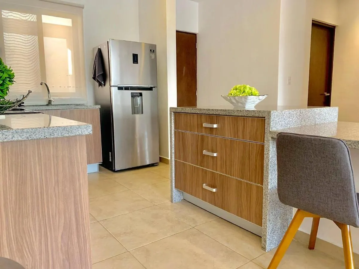 Sleeps 4-6-Amazing 2 Bedroom Ph With Bbq Jacuzzi Tulum 0*,