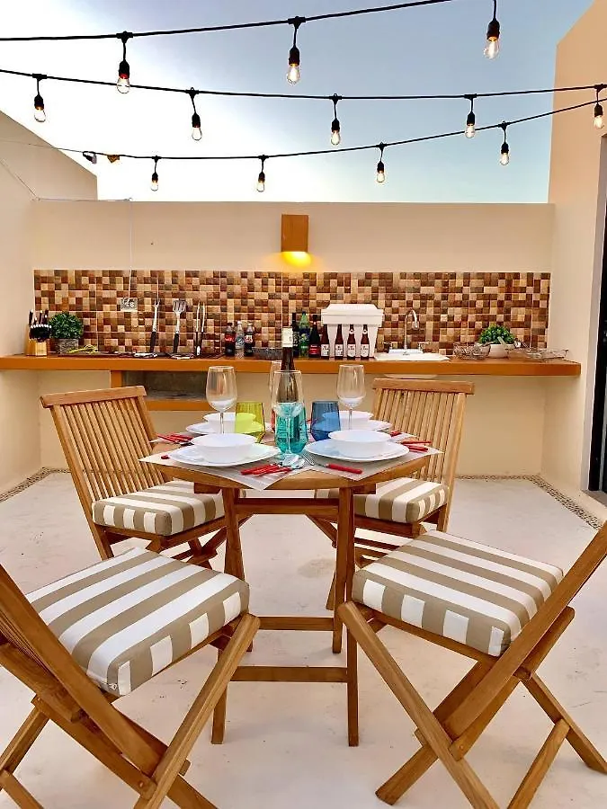 Sleeps 4-6-Amazing 2 Bedroom Ph With Bbq Jacuzzi Tulum Mexico