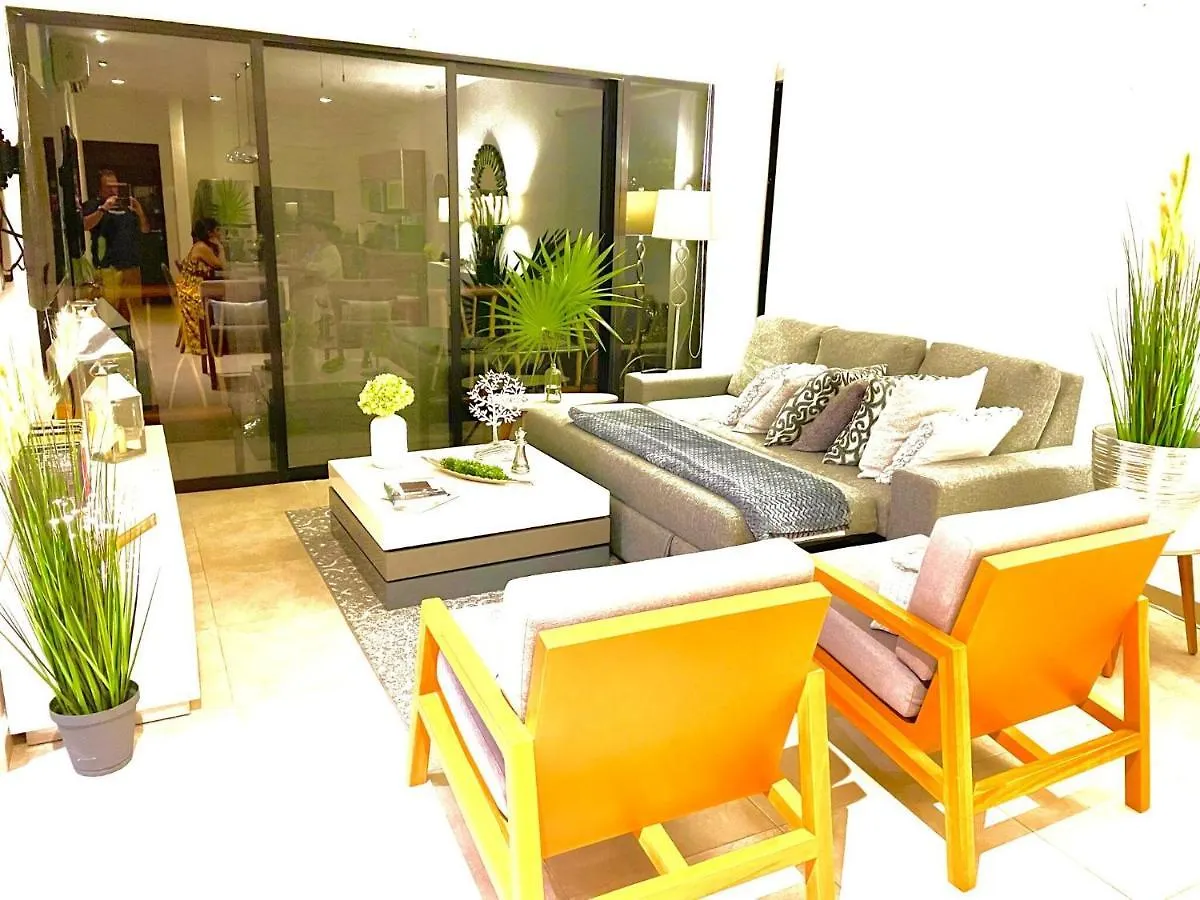 Sleeps 4-6-Amazing 2 Bedroom Ph With Bbq Jacuzzi Tulum Apartment